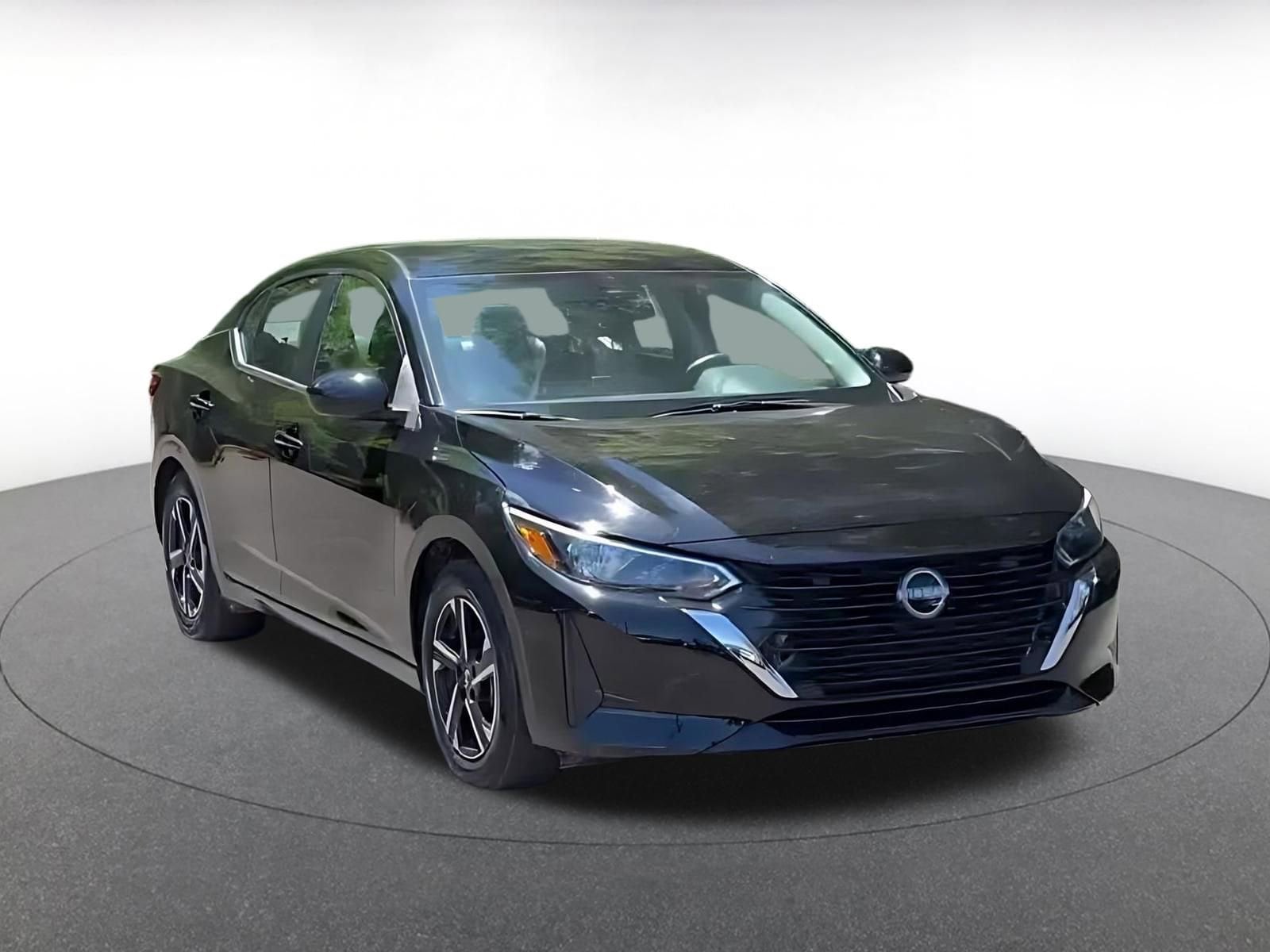 Thumbnail: 2025 Nissan Sentra - 3