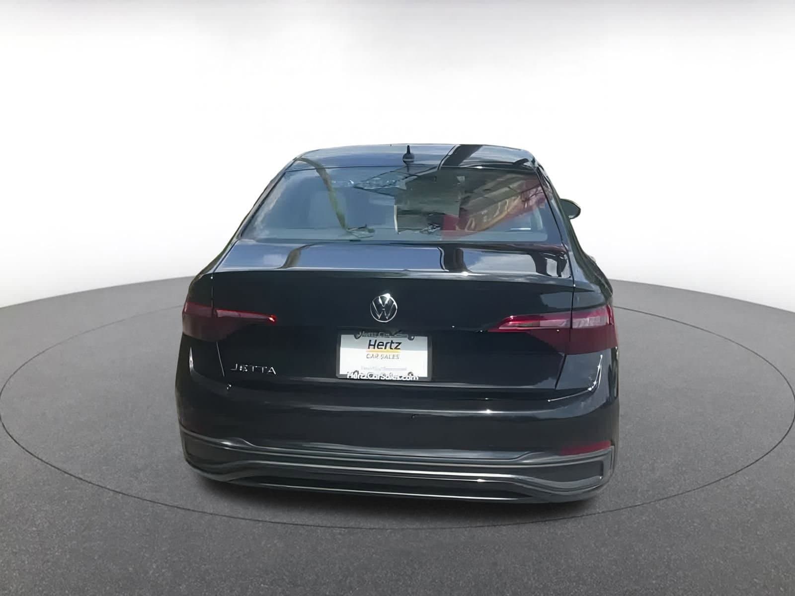 Thumbnail: 2024 Volkswagen Jetta - 4