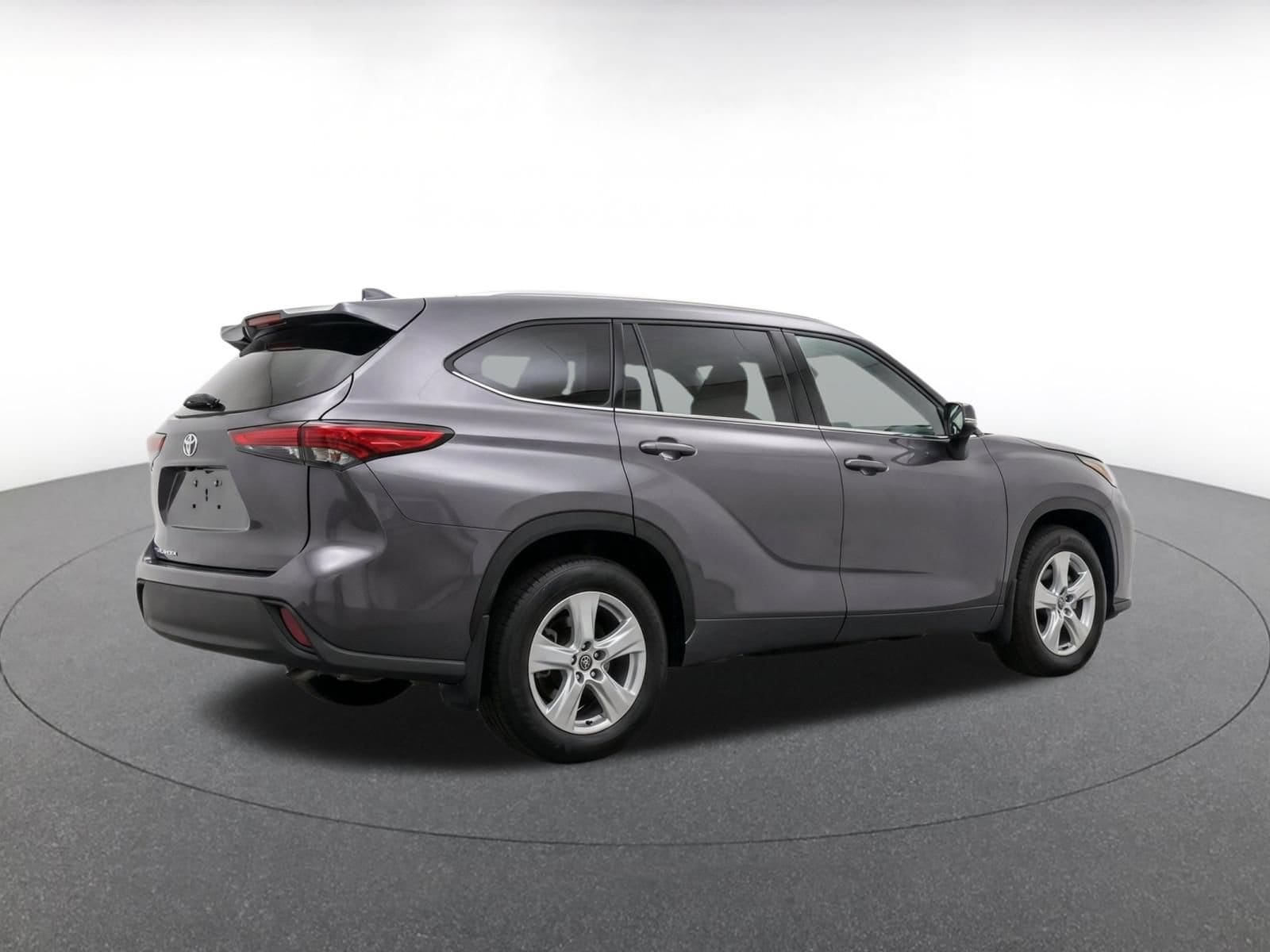 Thumbnail: 2025 Toyota Highlander - 9