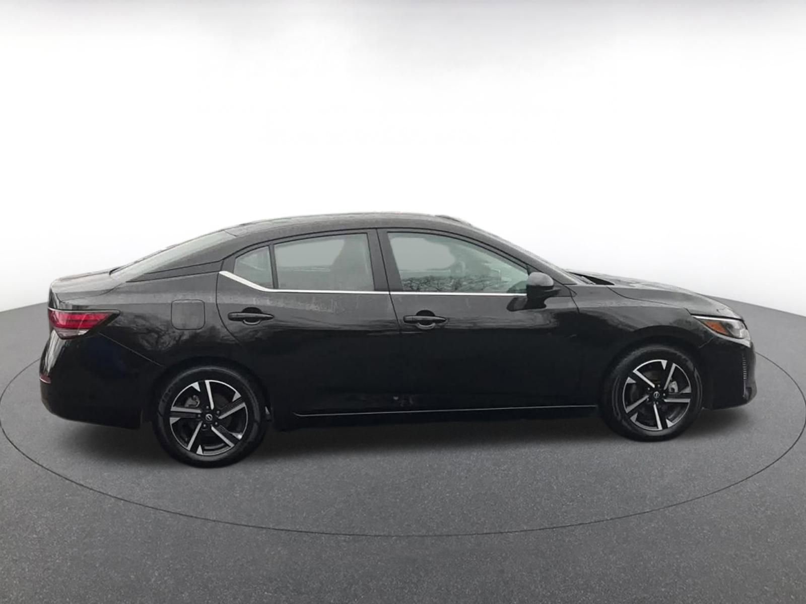 Thumbnail: 2025 Nissan Sentra - 16