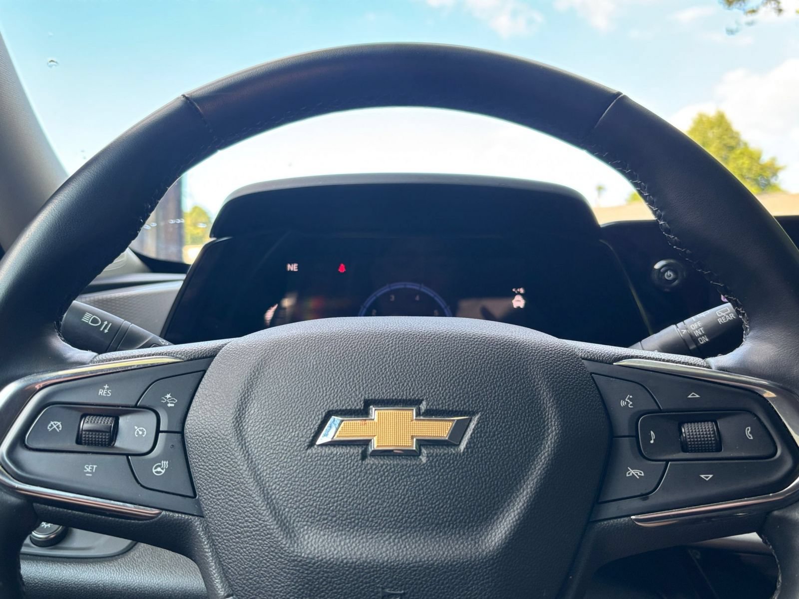 Thumbnail: 2025 Chevrolet Trax - 22