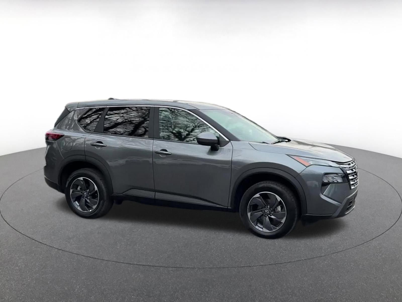 Thumbnail: 2025 Nissan Rogue - 2