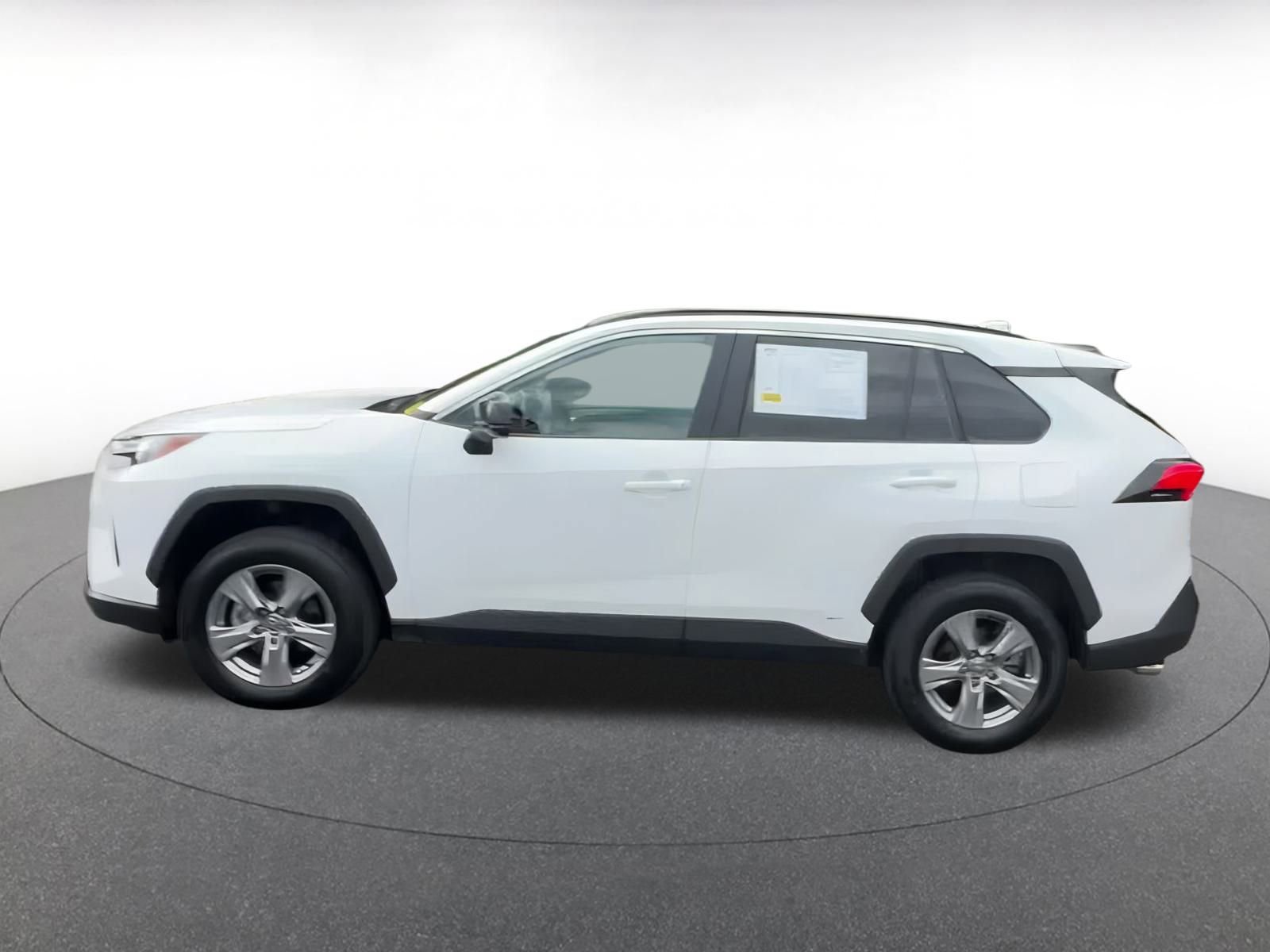 Thumbnail: 2025 Toyota RAV4 - 9