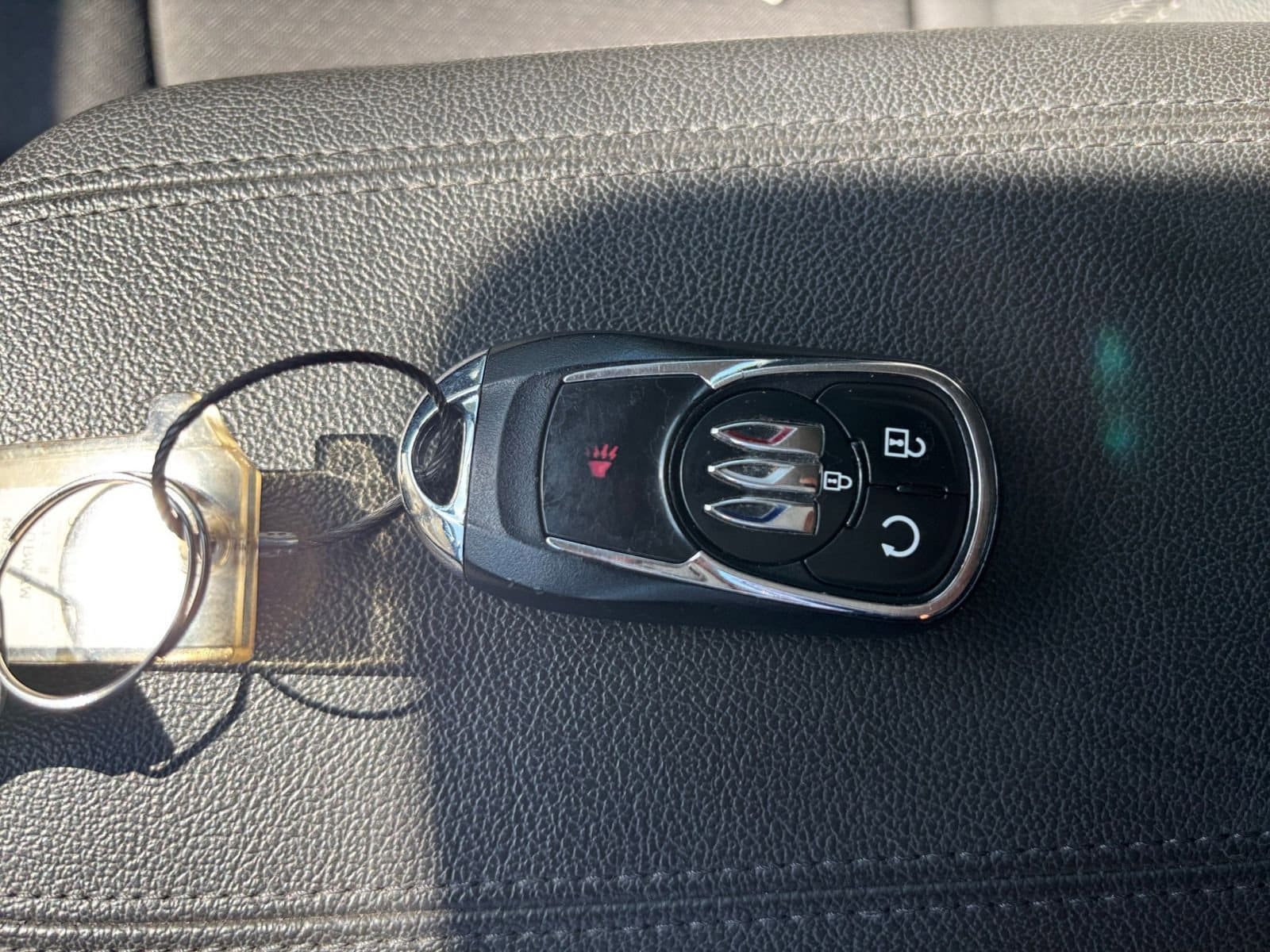 Thumbnail: 2025 Buick Encore GX - 21
