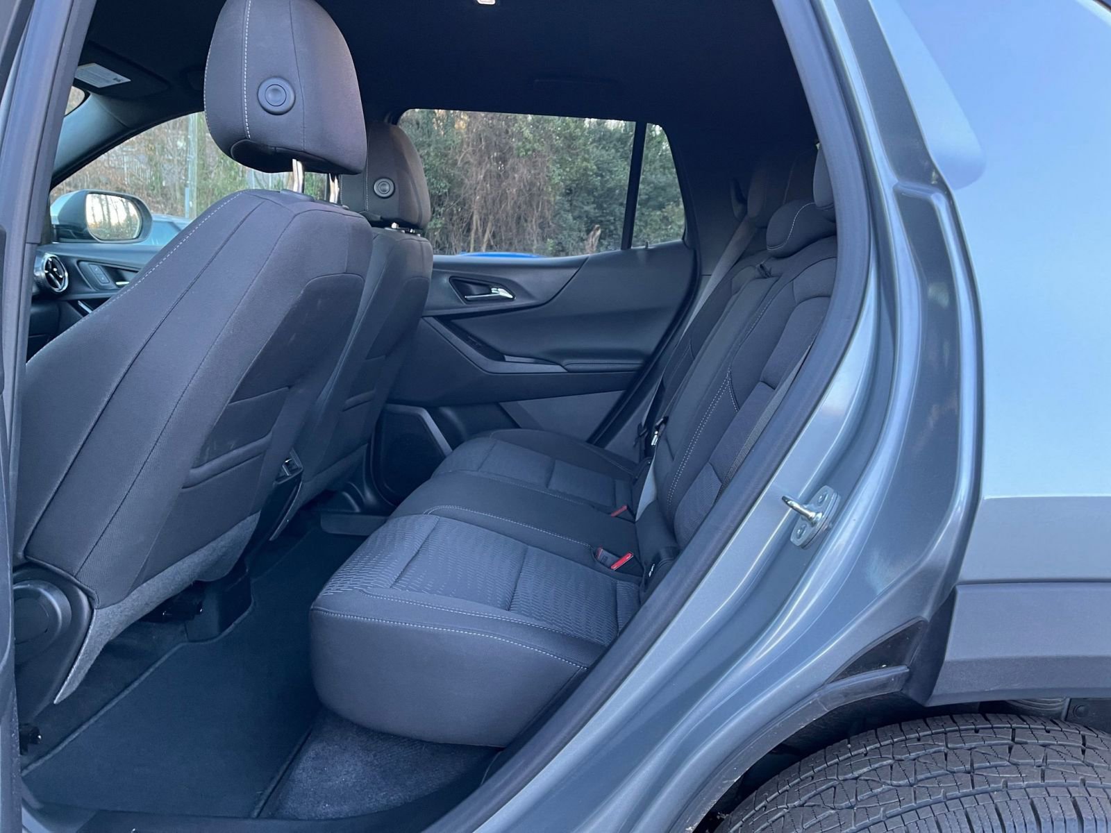 Thumbnail: 2025 Chevrolet Equinox - 25