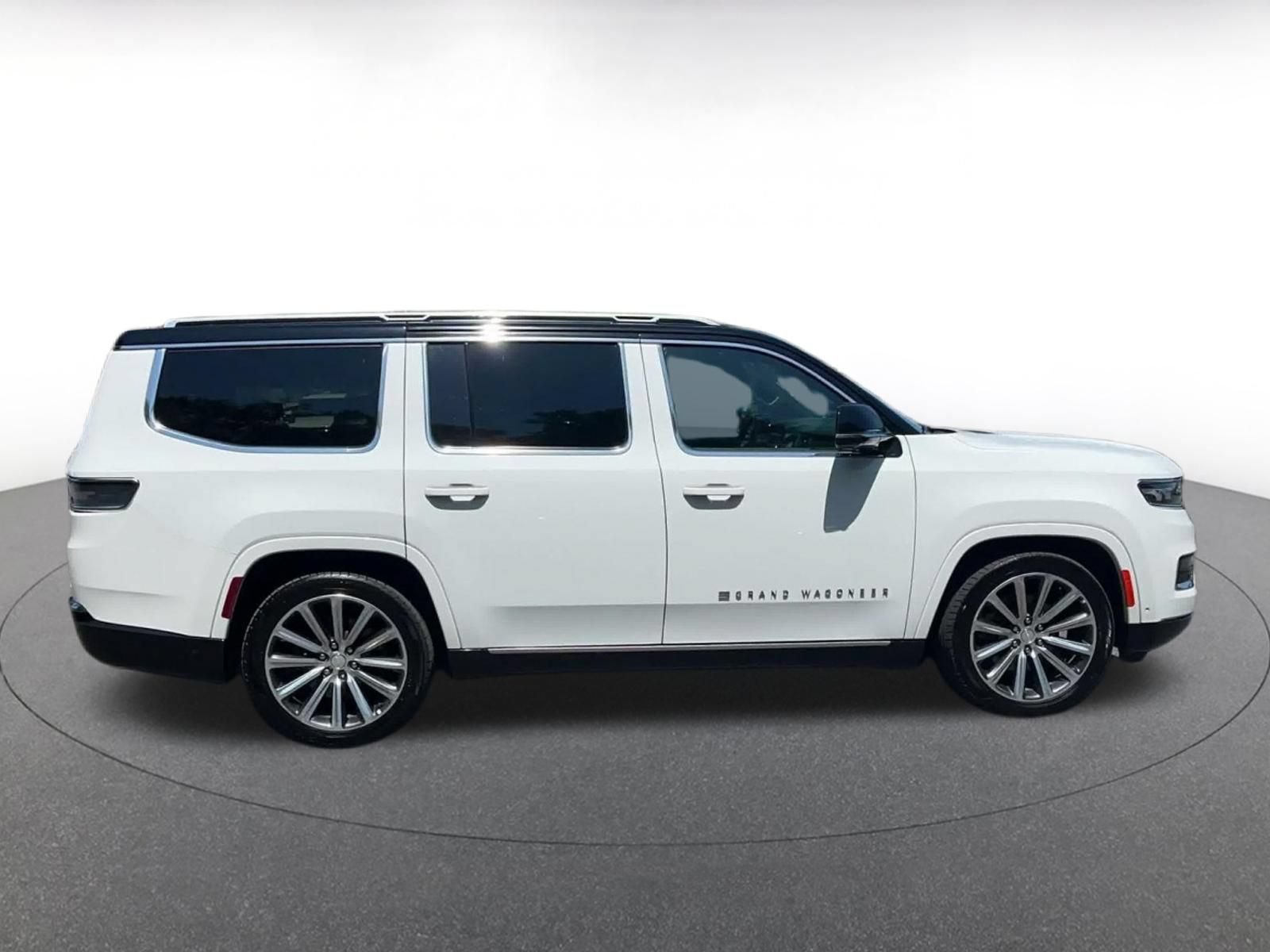 Thumbnail: 2023 Jeep Grand Wagoneer - 13