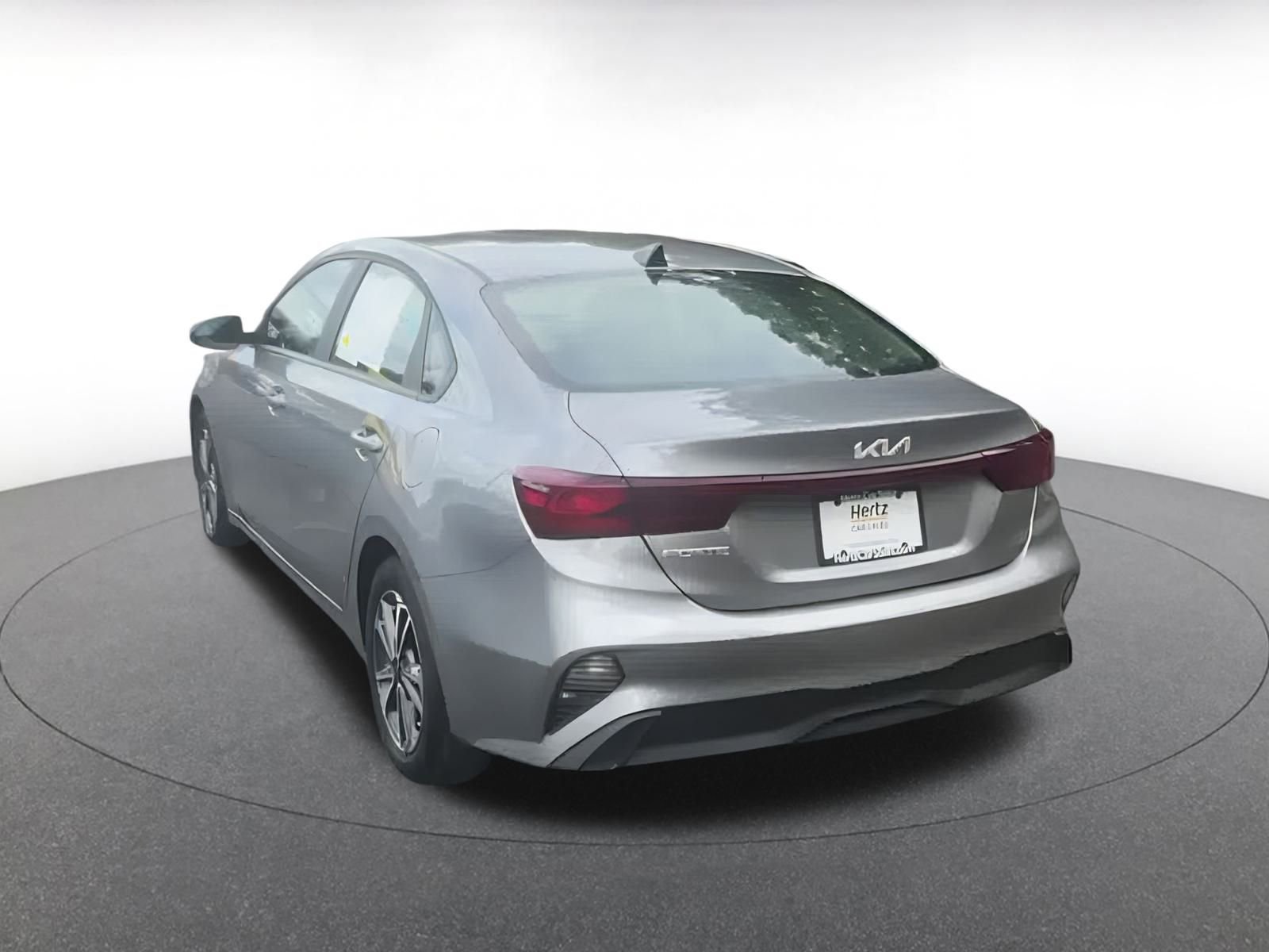 Thumbnail: 2024 Kia Forte - 4