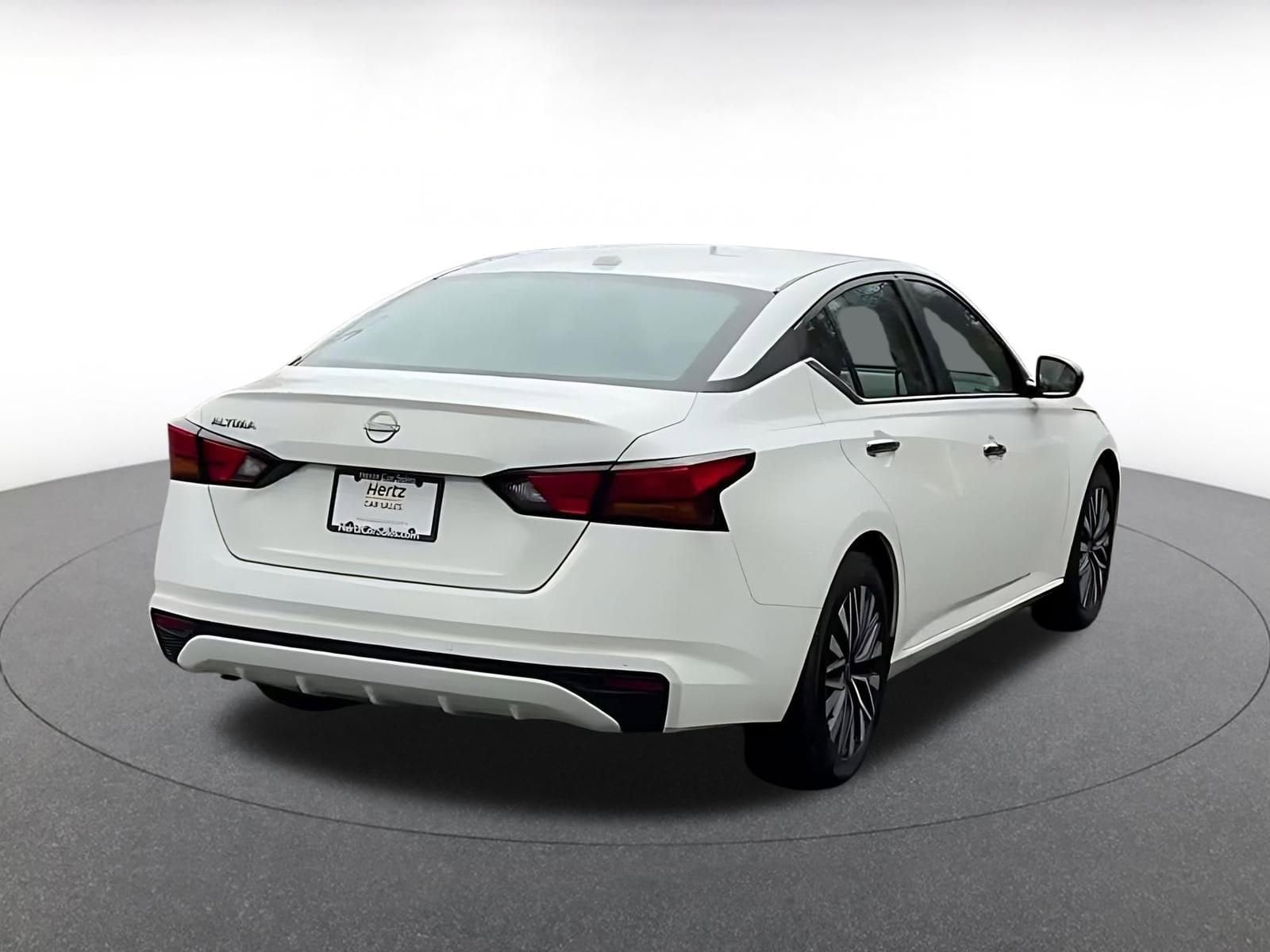 Thumbnail: 2025 Nissan Altima - 14