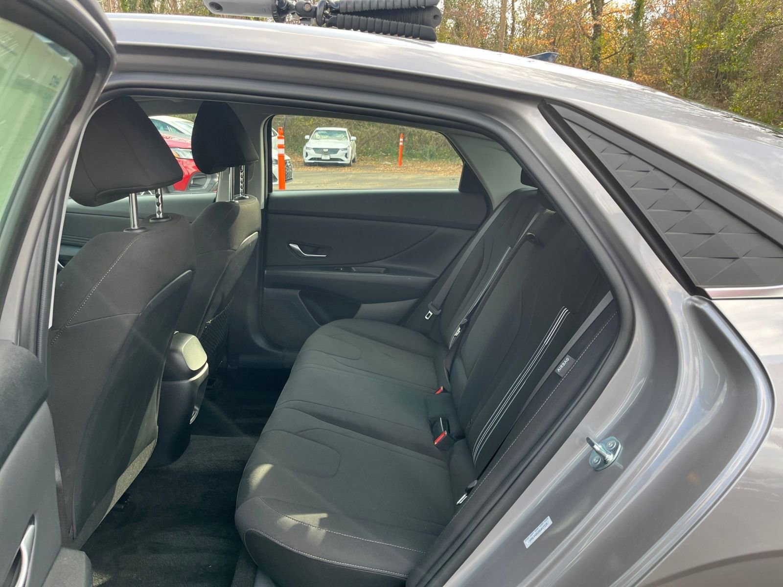 Thumbnail: 2025 Hyundai Elantra - 25