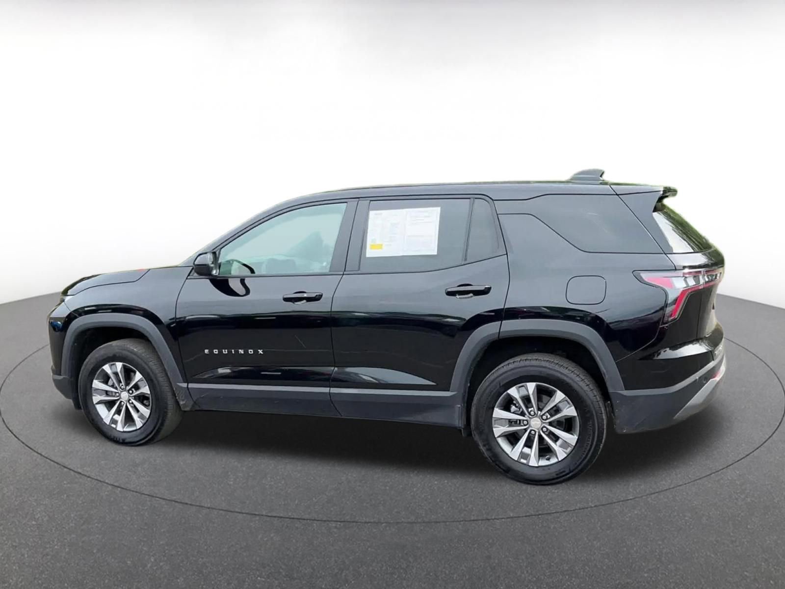 Thumbnail: 2025 Chevrolet Equinox - 10