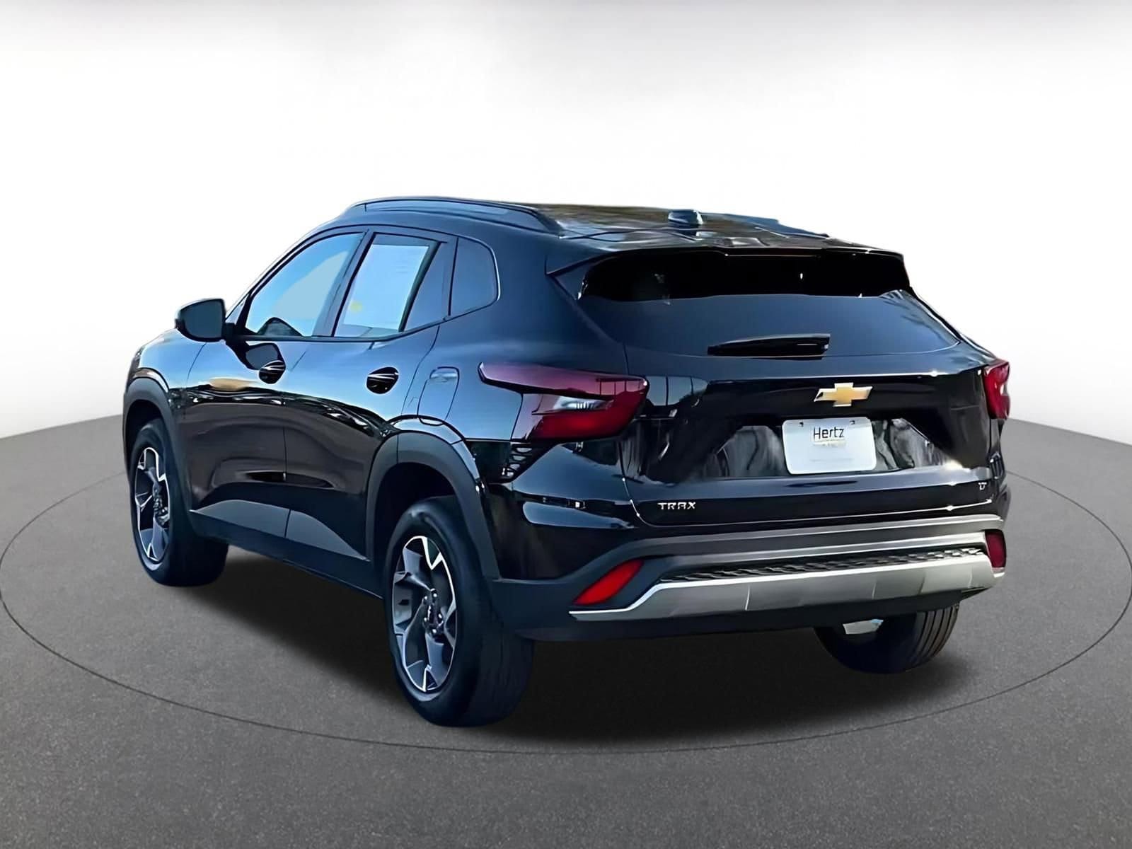 Thumbnail: 2025 Chevrolet Trax - 10