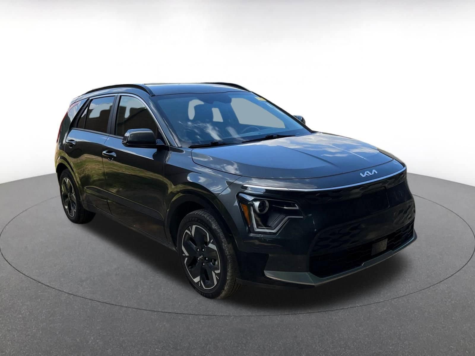Thumbnail: 2023 Kia Niro - 1