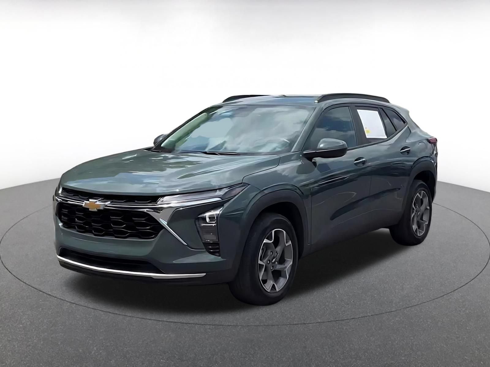 Thumbnail: 2025 Chevrolet Trax - 5