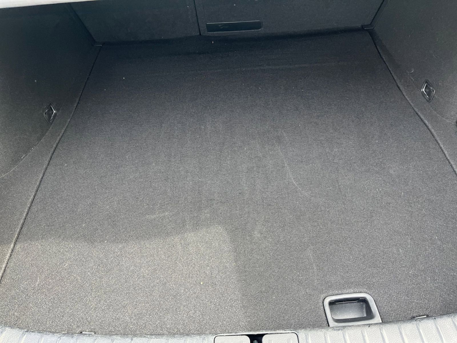 Thumbnail: 2025 Genesis G70 - 31