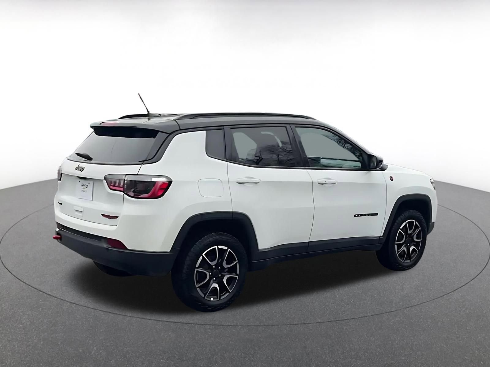 Thumbnail: 2025 Jeep Compass - 14