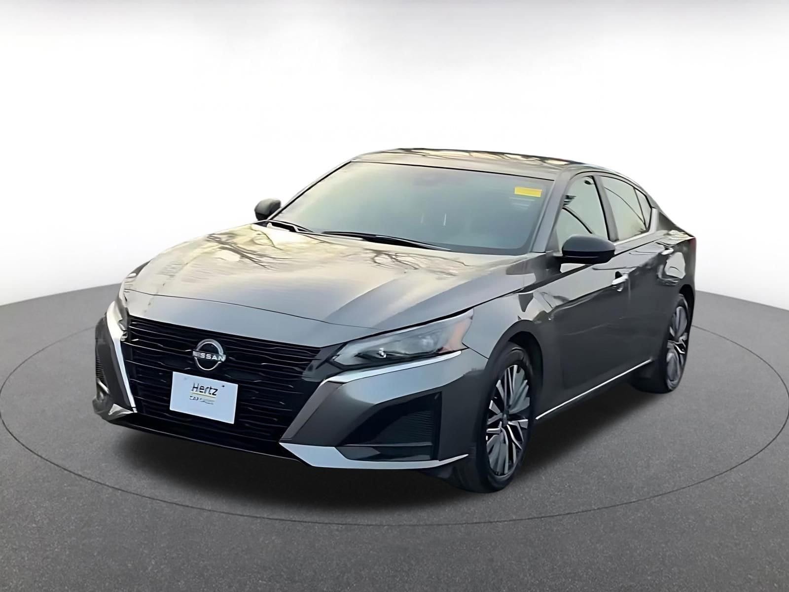 Thumbnail: 2025 Nissan Altima - 4