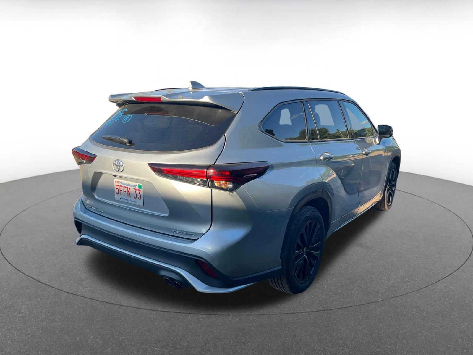 Thumbnail: 2025 Toyota Highlander - 17