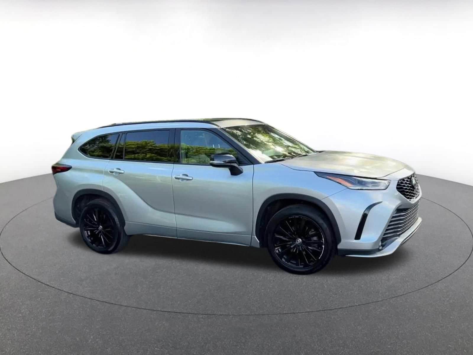 Thumbnail: 2025 Toyota Highlander - 2