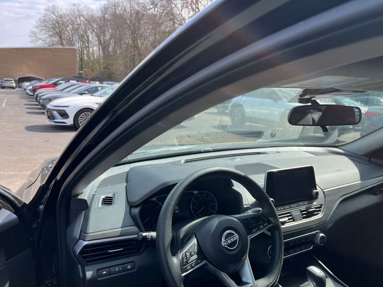 Thumbnail: 2025 Nissan Altima - 34