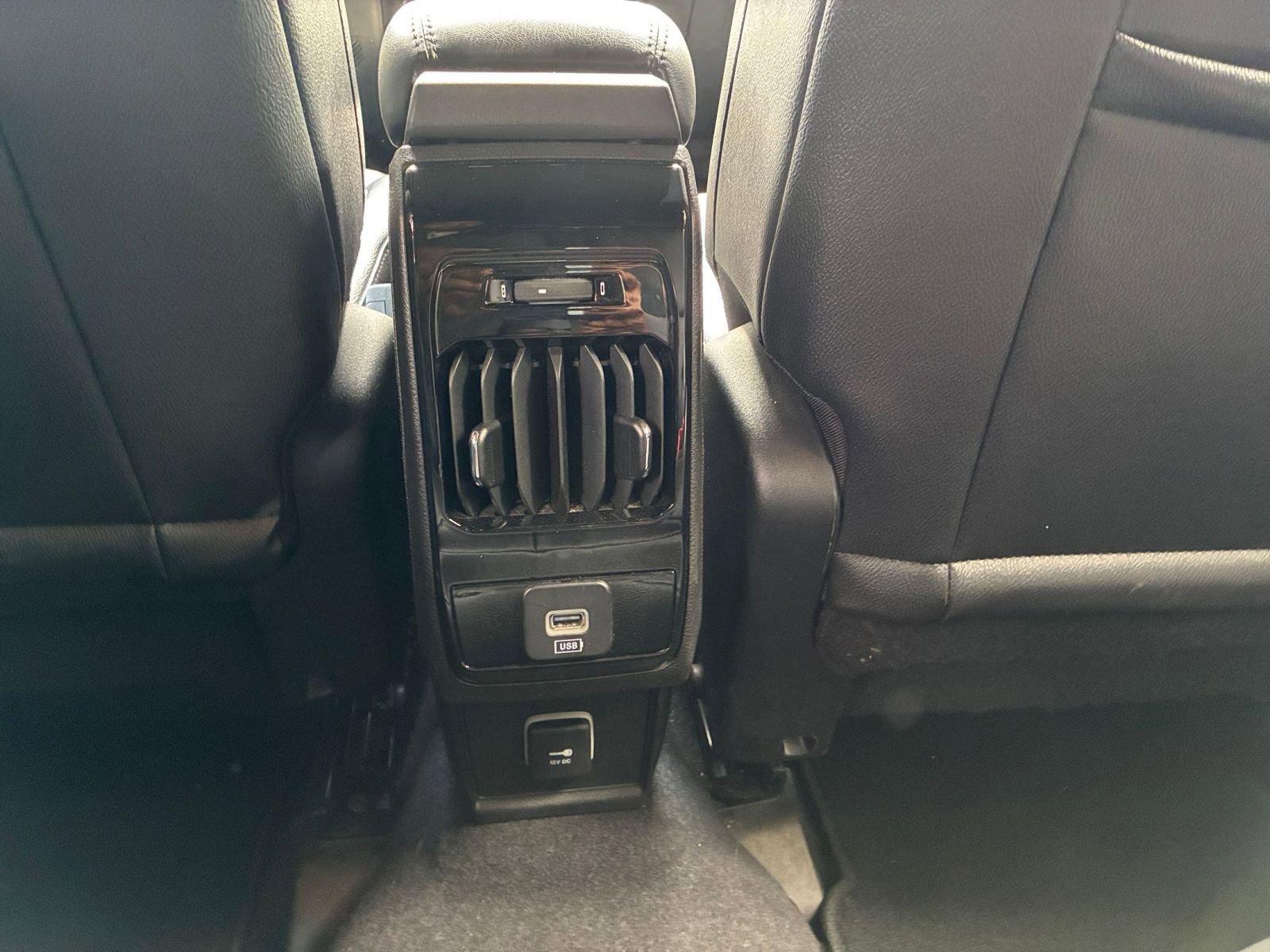 Thumbnail: 2025 Jeep Compass - 22