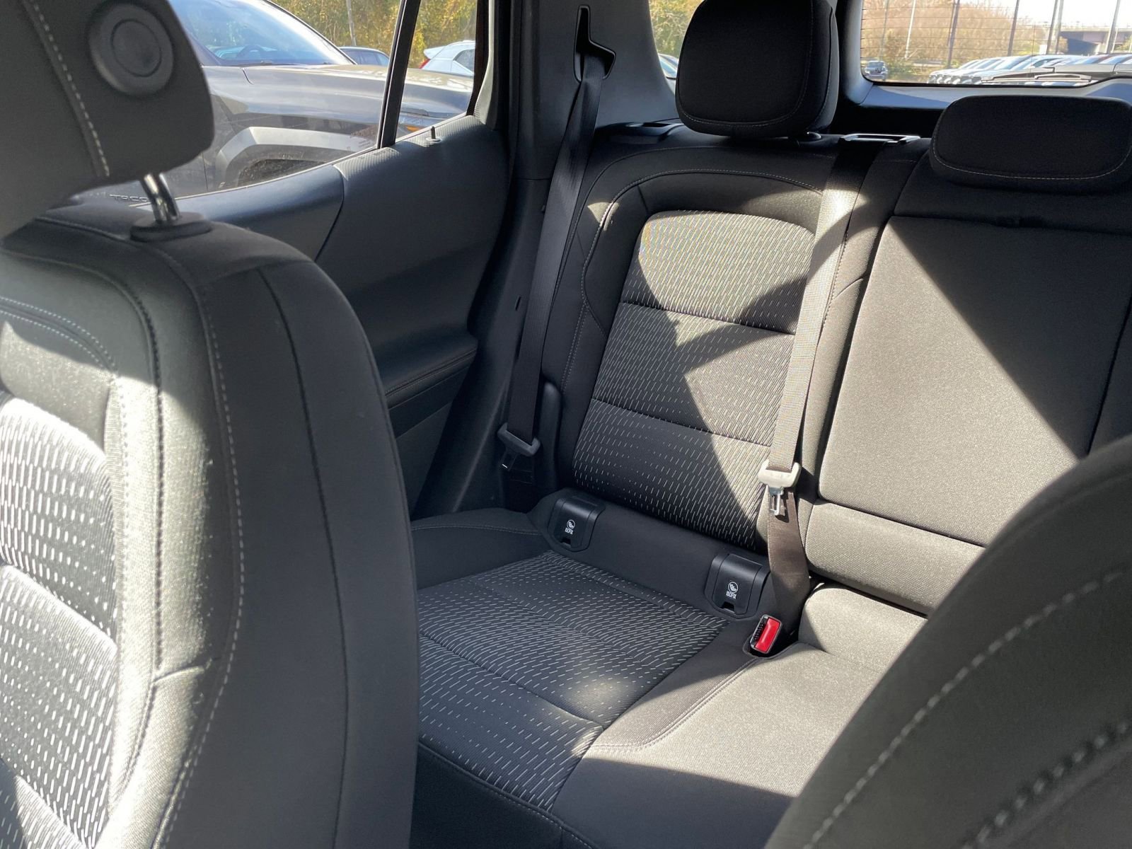 Thumbnail: 2025 Chevrolet Equinox - 35