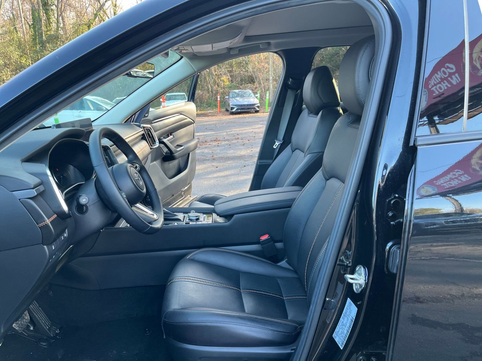 Thumbnail: 2025 Mazda CX-50 - 28