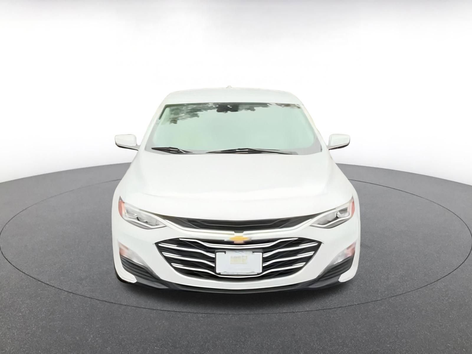 Thumbnail: 2024 Chevrolet Malibu - 4