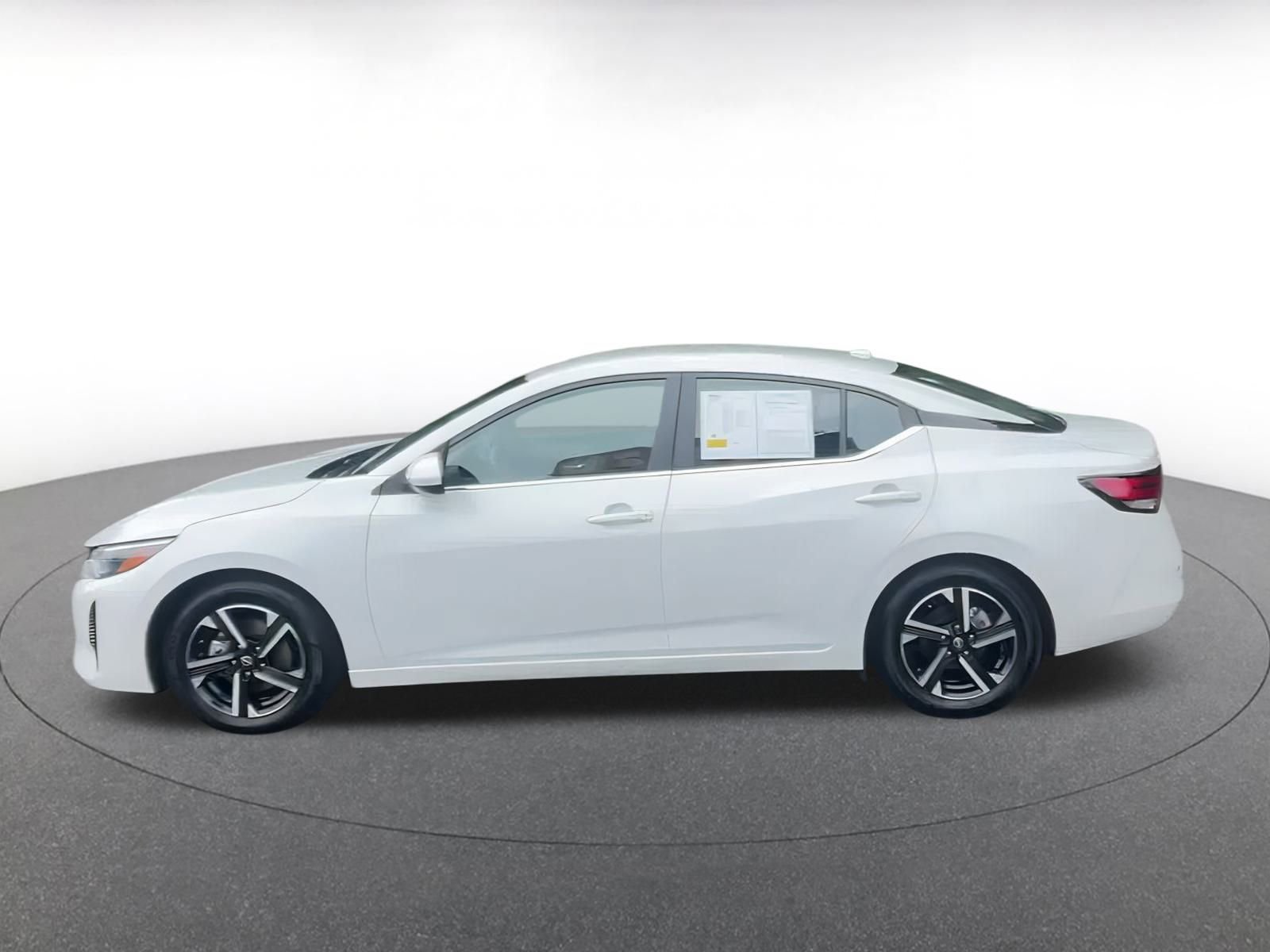 Thumbnail: 2024 Nissan Sentra - 11
