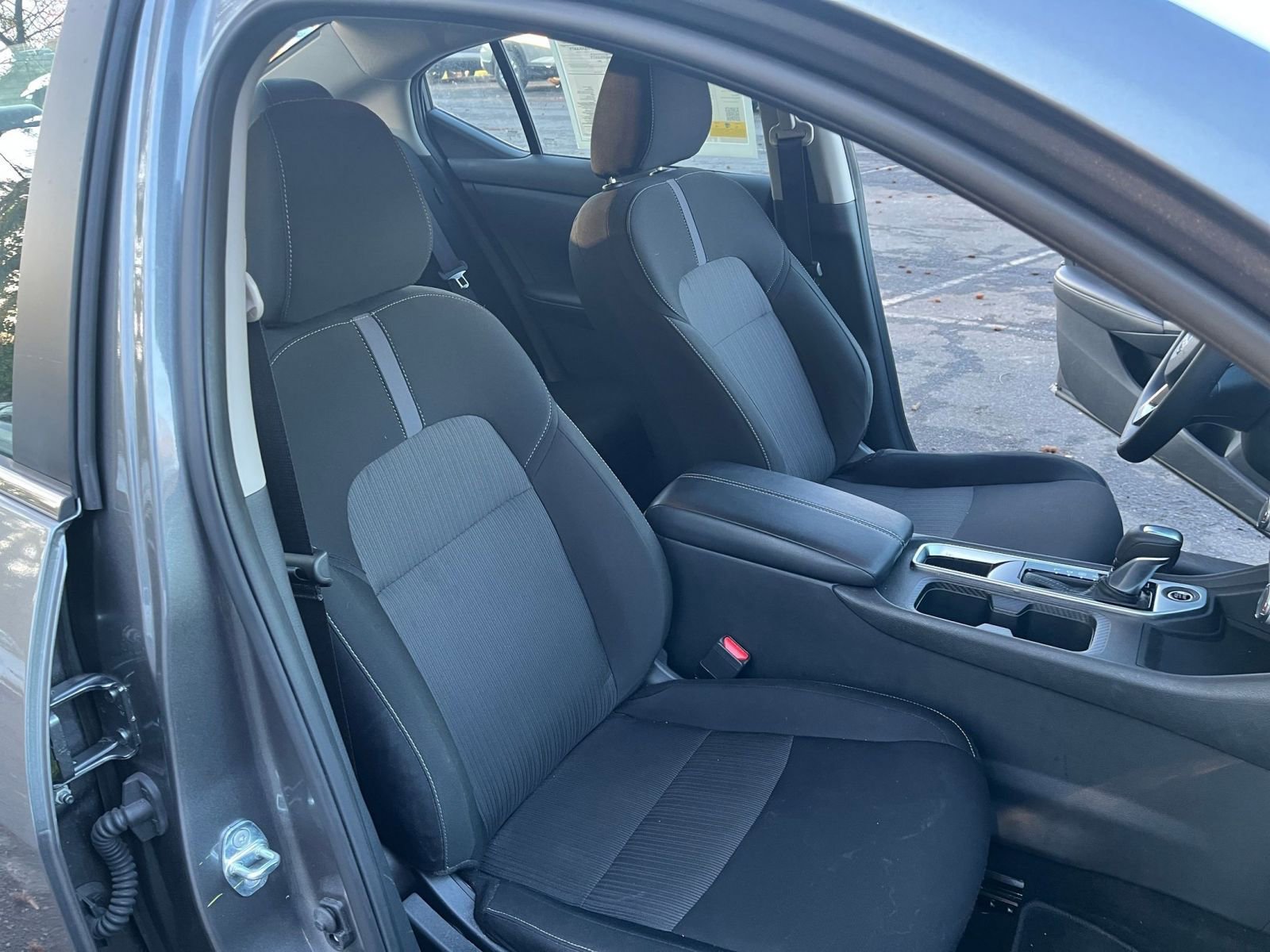 Thumbnail: 2025 Nissan Sentra - 34