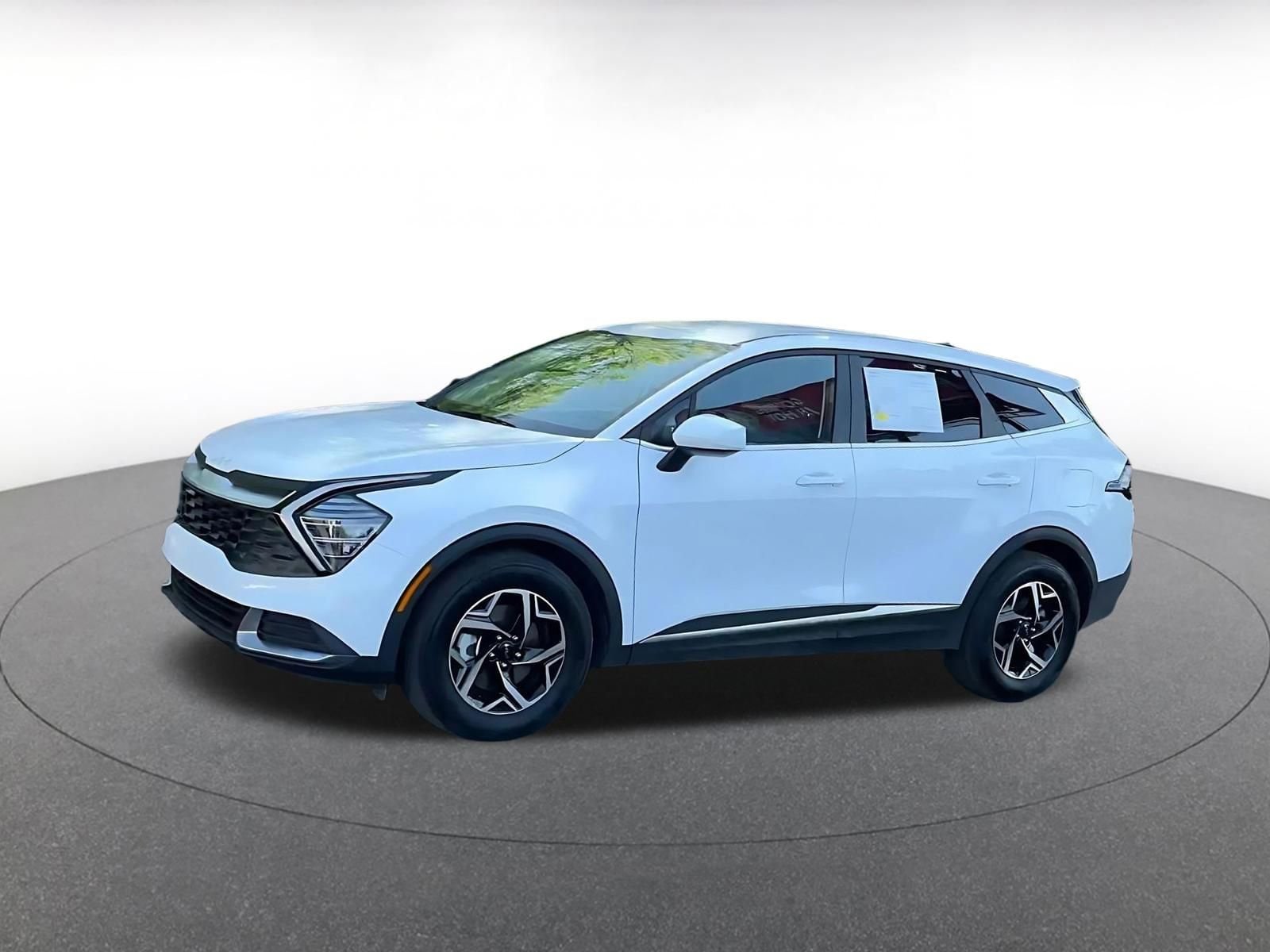 Thumbnail: 2025 Kia Sportage - 8
