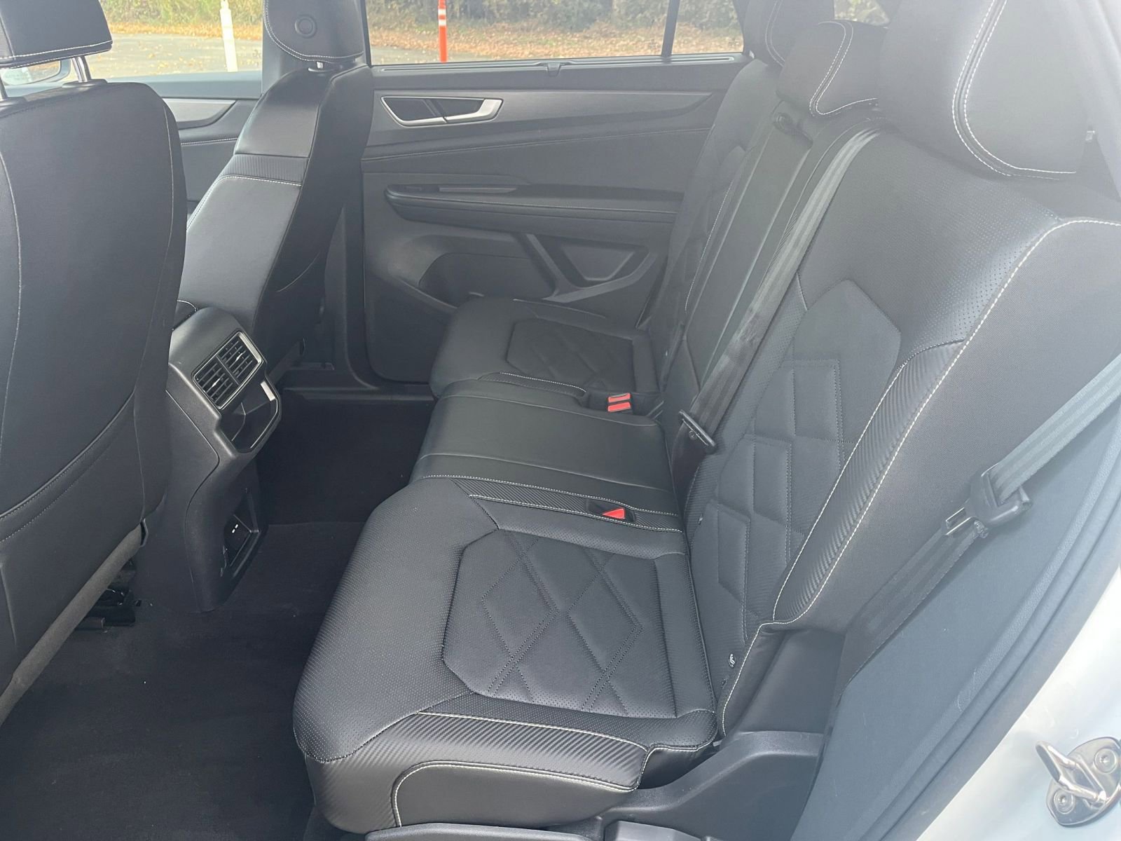 Thumbnail: 2025 Volkswagen Atlas - 22