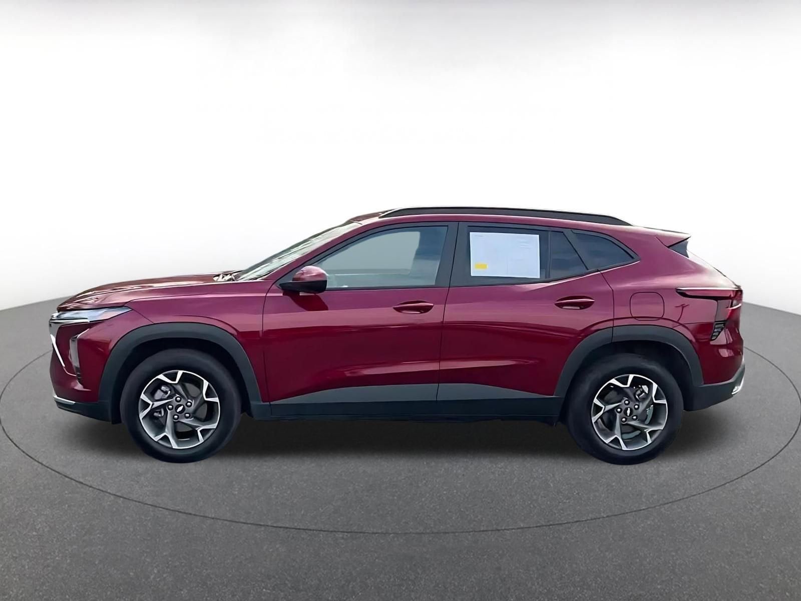 Thumbnail: 2025 Chevrolet Trax - 9