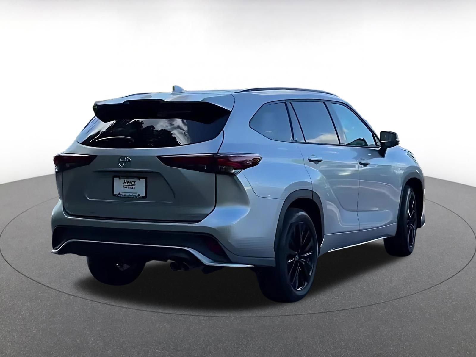 Thumbnail: 2025 Toyota Highlander - 14