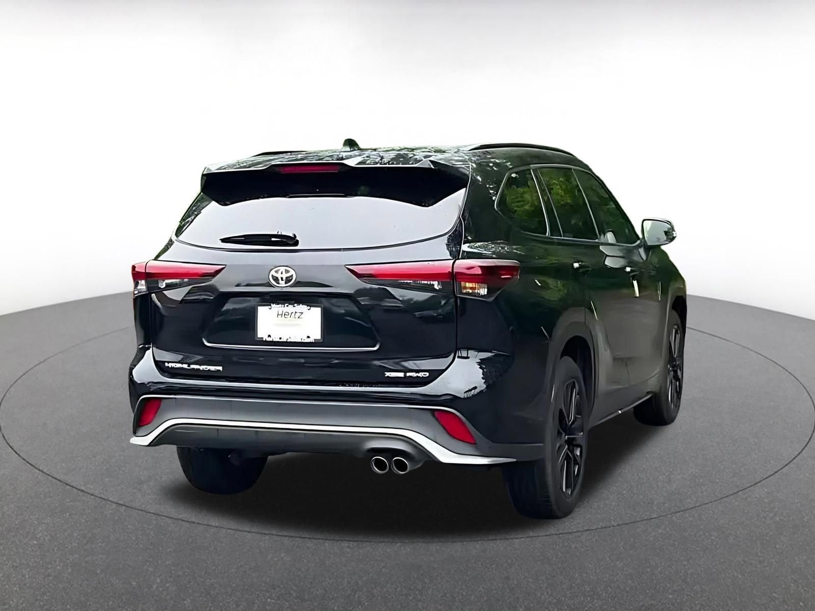 Thumbnail: 2025 Toyota Highlander - 15
