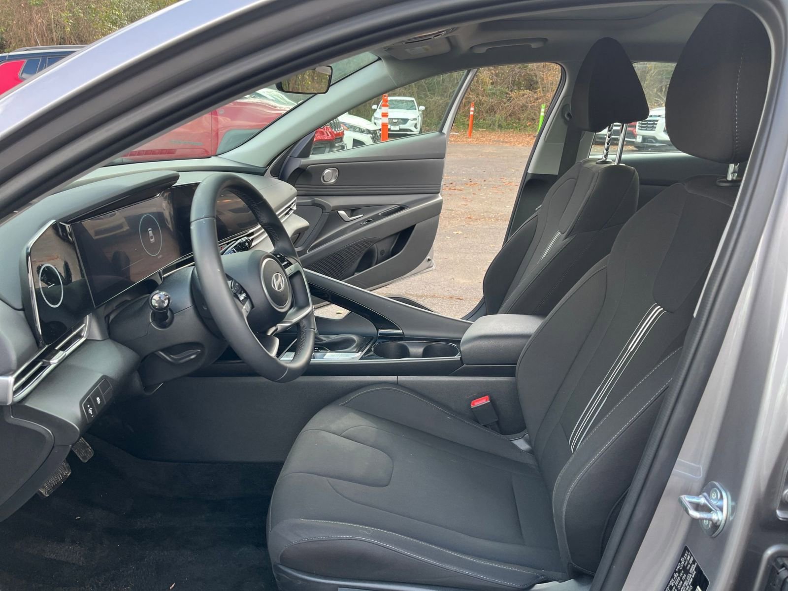 Thumbnail: 2025 Hyundai Elantra - 27