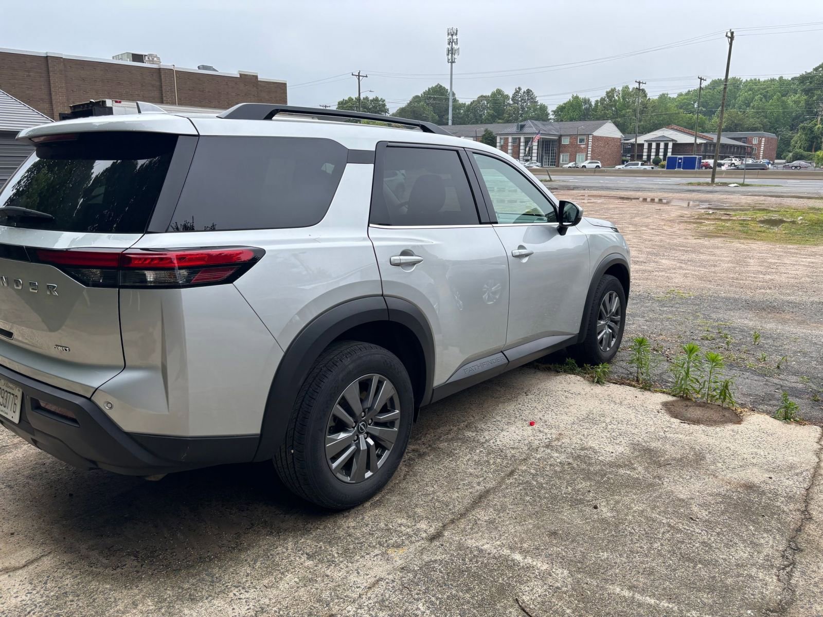 Thumbnail: 2025 Nissan Pathfinder - 14