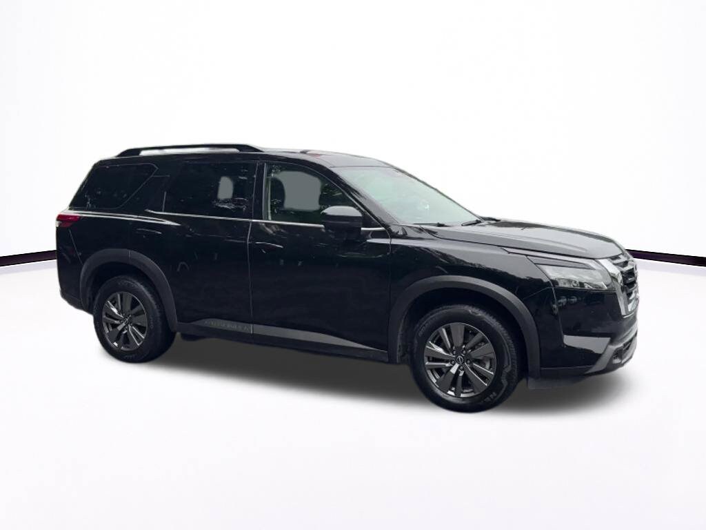 Thumbnail: 2025 Nissan Pathfinder - 2