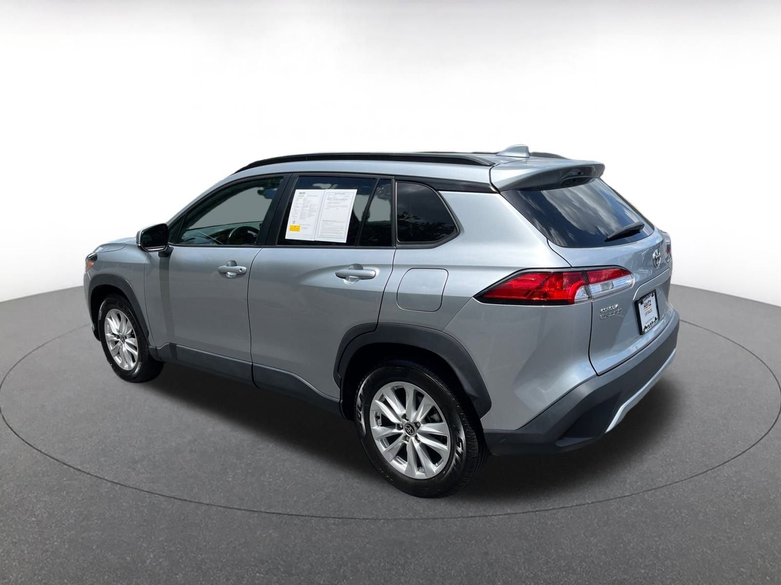 Thumbnail: 2023 Toyota Corolla Cross - 10