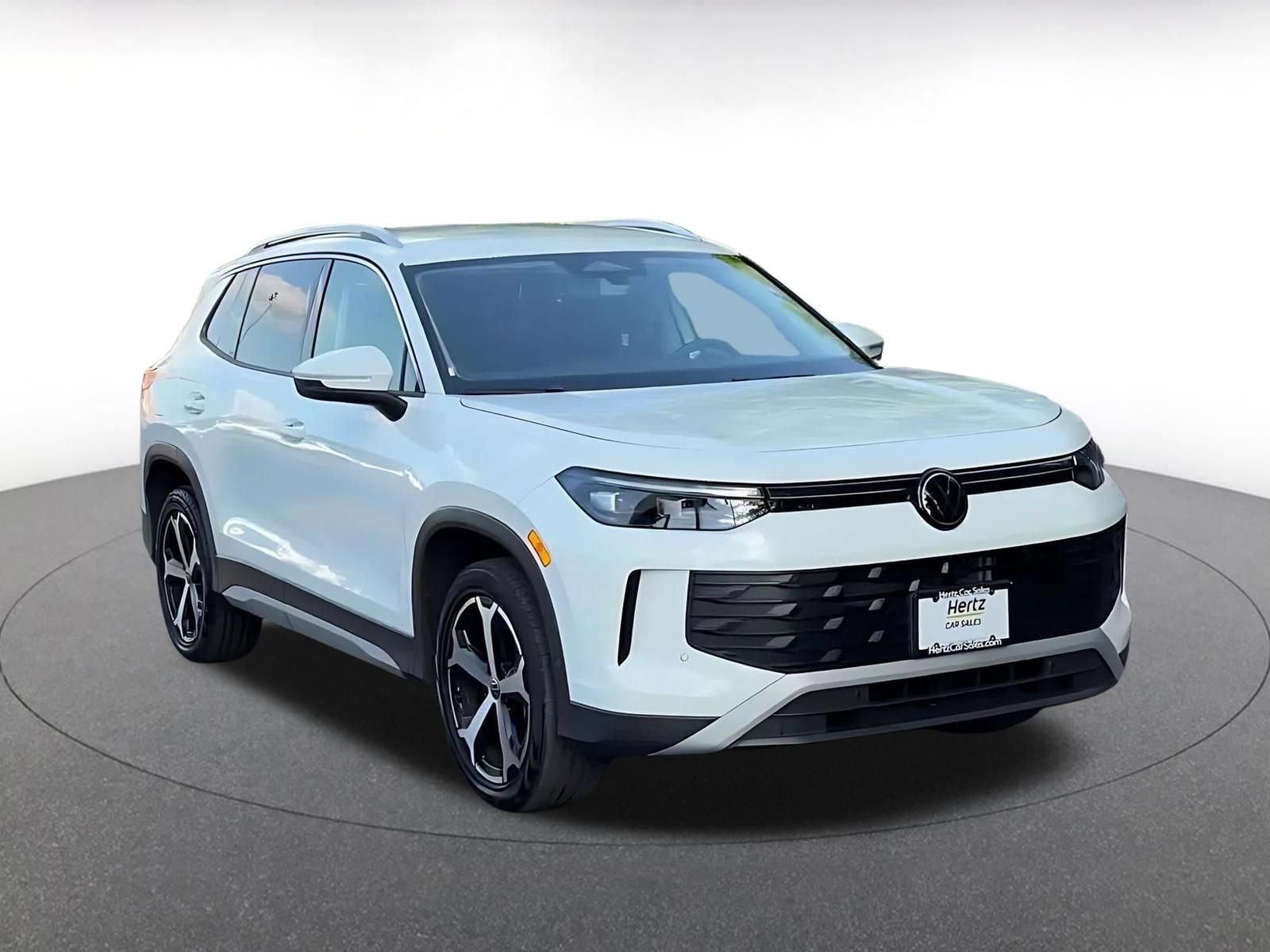 Thumbnail: 2026 Volkswagen Tiguan - 3
