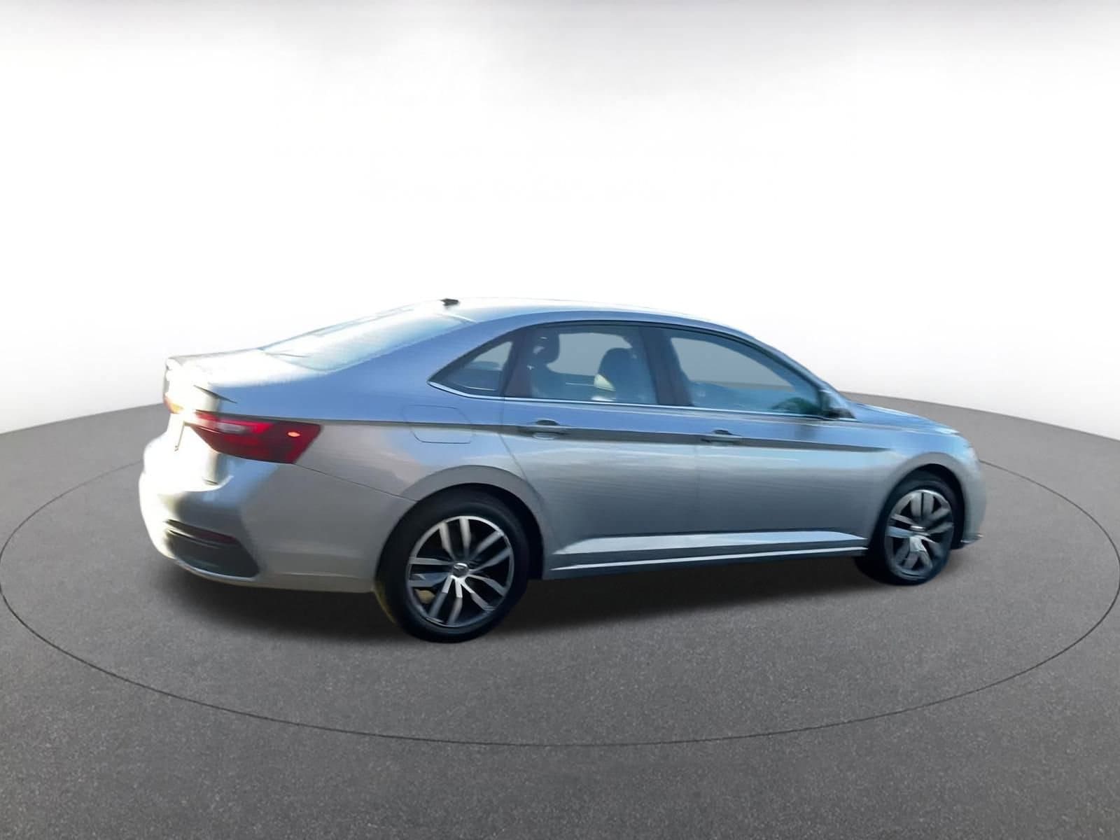 Thumbnail: 2025 Volkswagen Jetta - 4