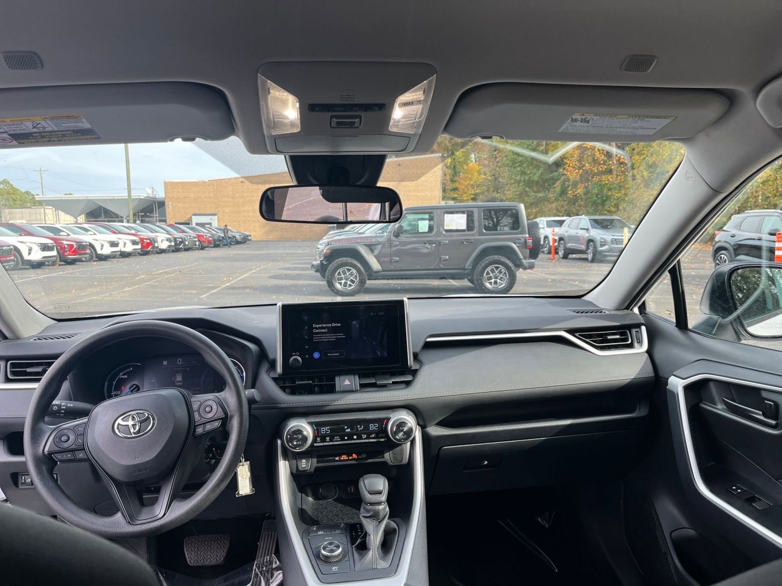 Thumbnail: 2025 Toyota RAV4 - 29