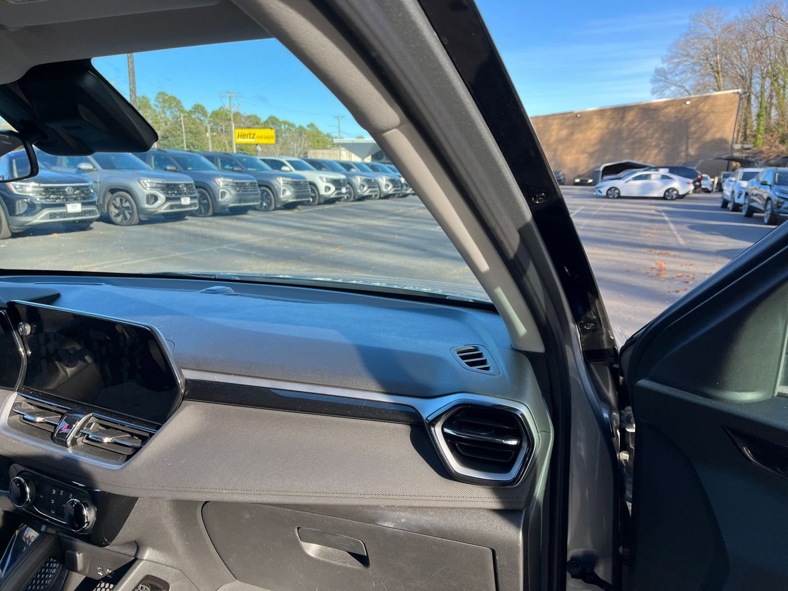 Thumbnail: 2025 Chevrolet TrailBlazer - 33