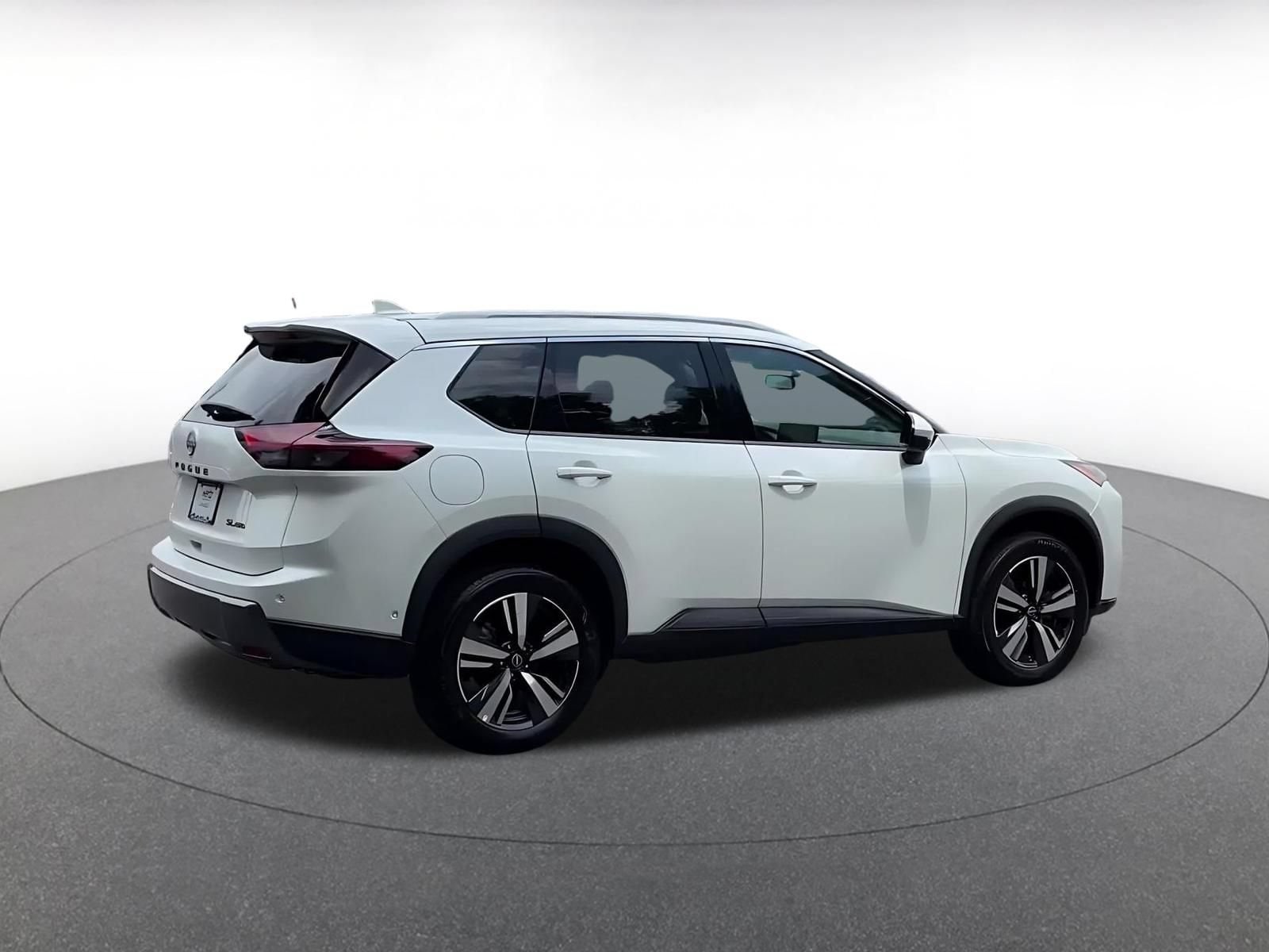 Thumbnail: 2026 Nissan Rogue - 15