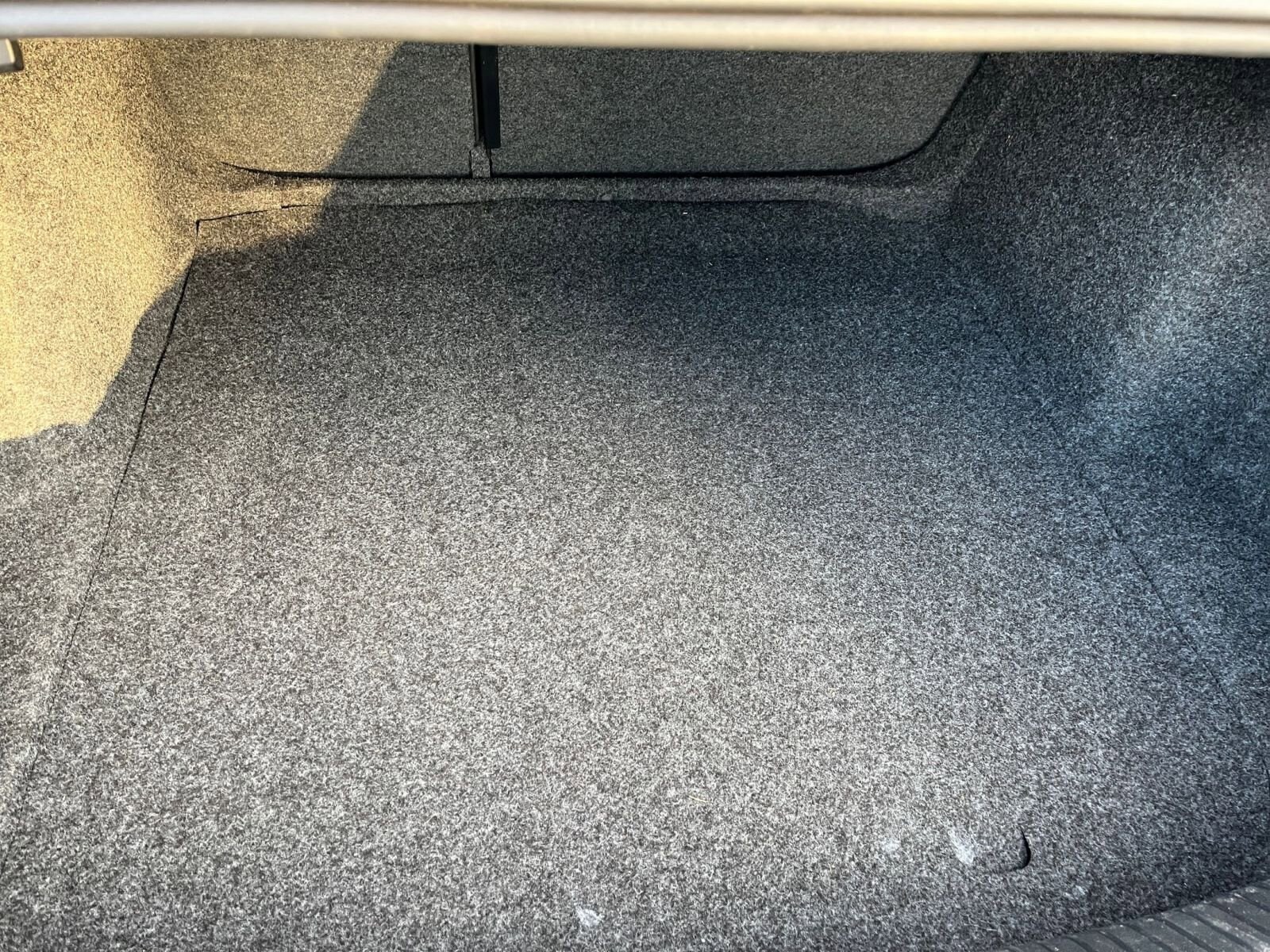 Thumbnail: 2025 Volkswagen Jetta - 32