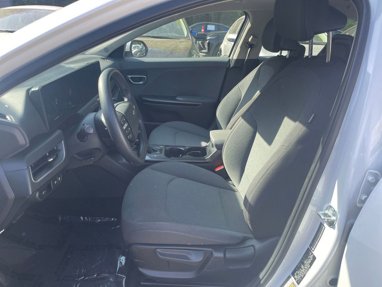 Thumbnail: 2025 Kia K4 - 25