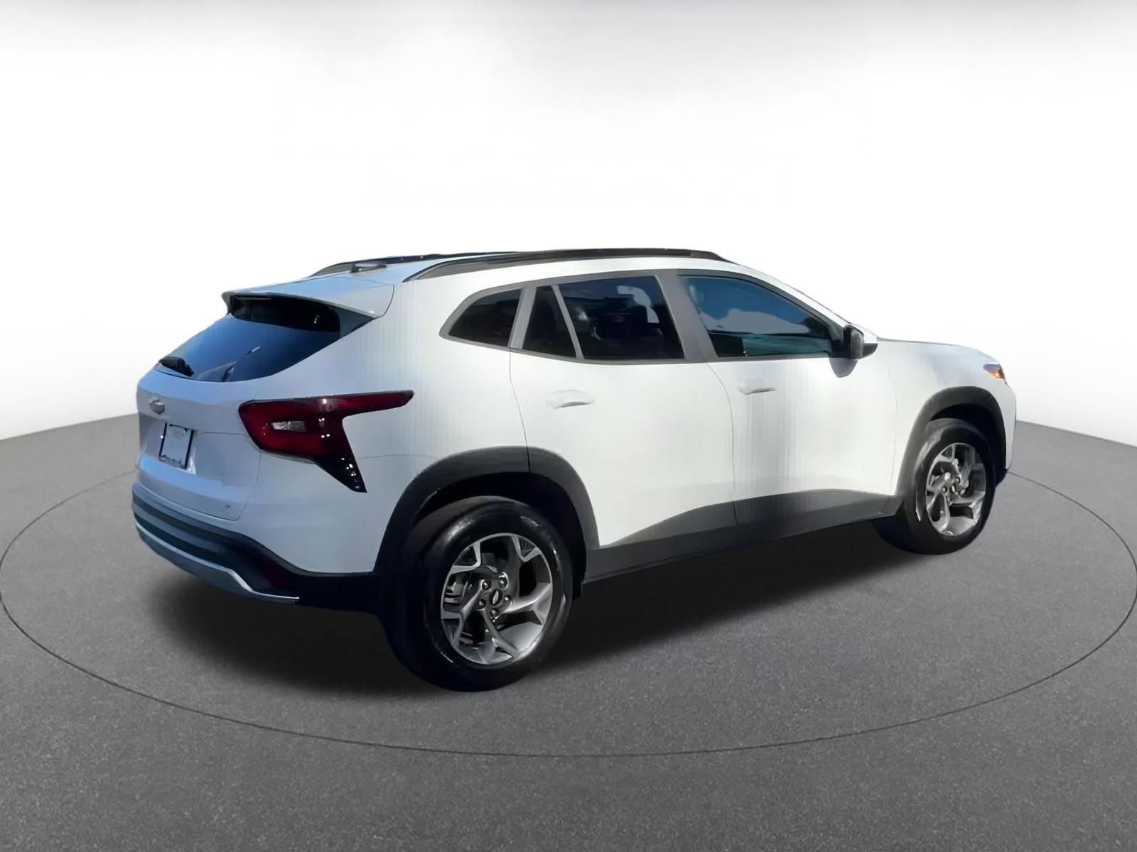 Thumbnail: 2025 Chevrolet Trax - 14