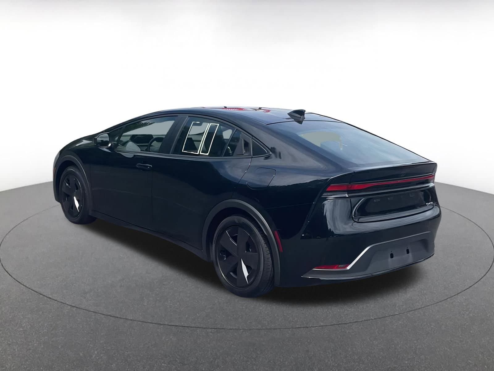 Thumbnail: 2024 Toyota Prius - 11