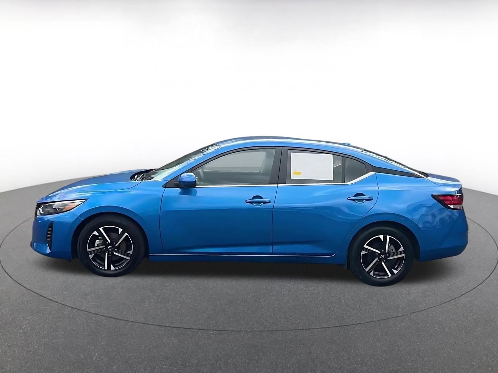 Thumbnail: 2025 Nissan Sentra - 9