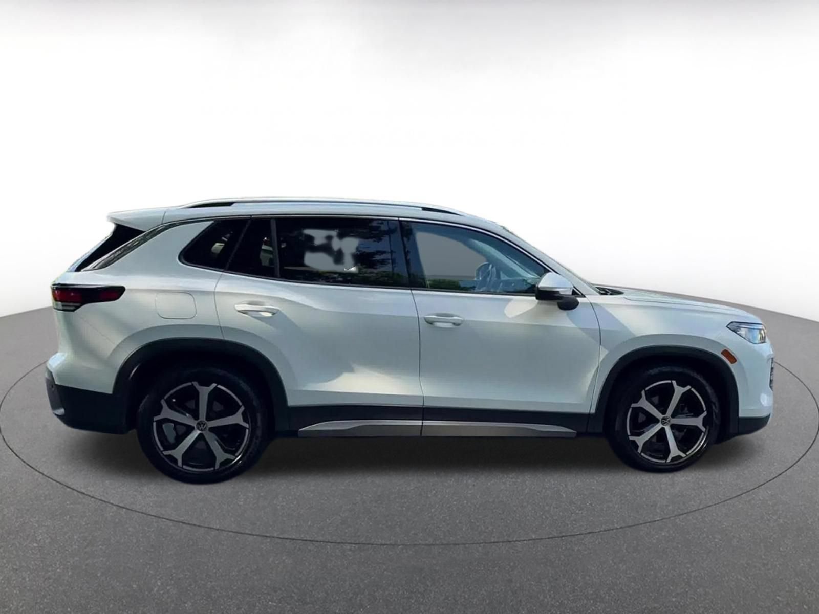 Thumbnail: 2026 Volkswagen Tiguan - 16