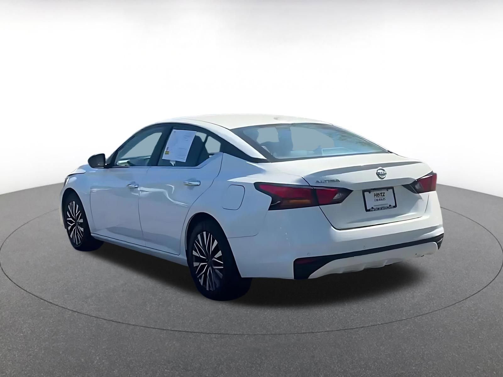 Thumbnail: 2025 Nissan Altima - 12